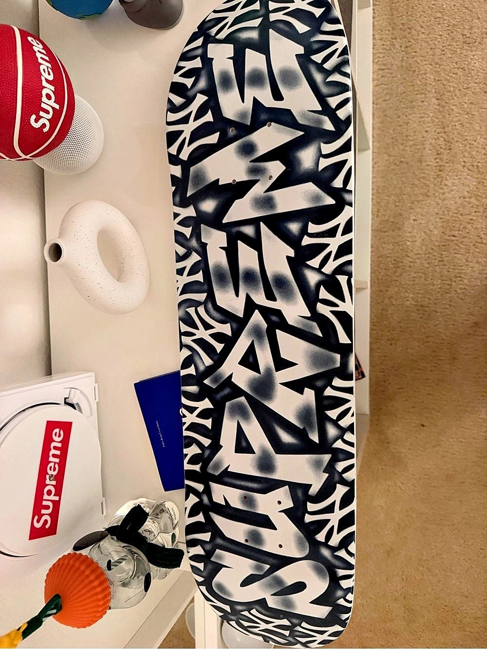Supreme New York Yankees Airbrush Skateboard Deck White & Black